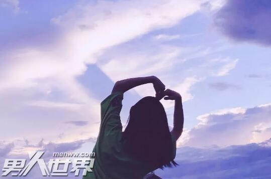 男生的头为什么女生不能随便摸 他让你摸头代表什么