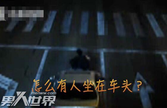 夫妻吵架坐引擎盖怎么回事 丈夫的这般举动惊呆路人