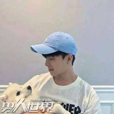 一个男的想睡你的表现 男人对你身体感兴趣怎么看出来