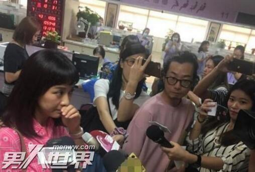 许富翔个人资料介绍是导演 和女友陈意涵领证孩子性别曝光