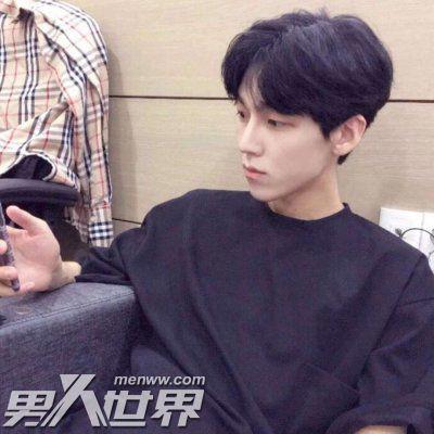 为什么男生总是莫名自信 那么普通又那么自信原因是啥