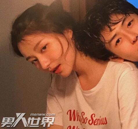 男朋友总喜欢从后面抱我代表什么 背后拥抱有什么含义