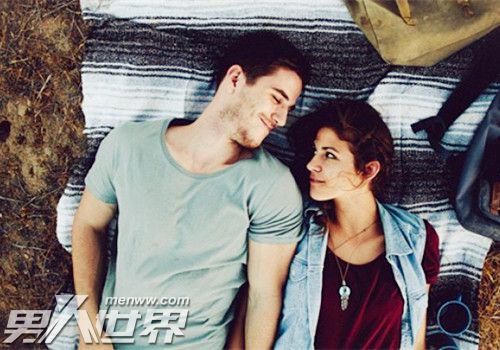 为什么男人会想睡前任 分手后还想睡前任的男人很渣