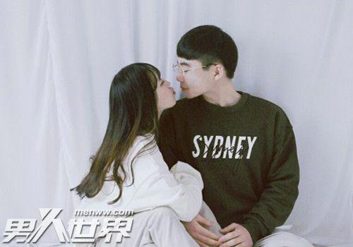 怎样撩男朋友撩得他想要 超甜的撩男朋友套路介绍