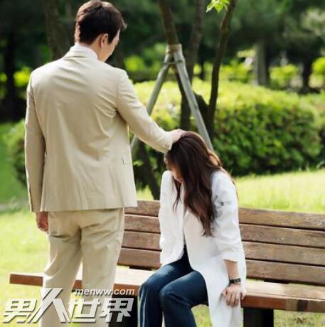 女生的头发为什么不能碰 允许你摸头发说明你是她的例外