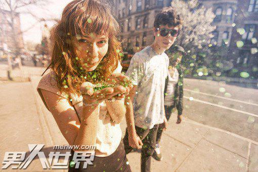 男人想睡前任是还爱吗 前任在男人心中是怎样的存在