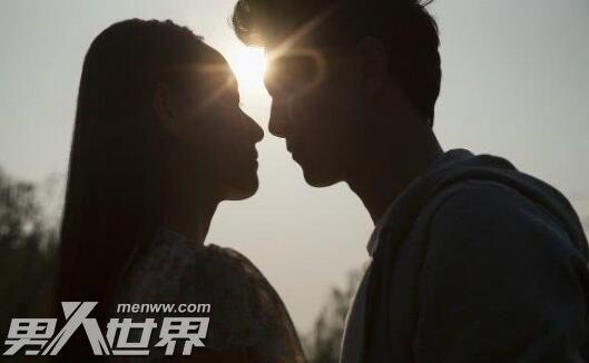 男生会随便亲吻一个女生吗 能通过接吻判断他是否喜欢你吗