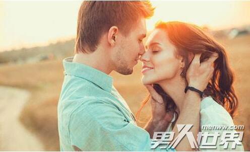 和新婚夫妻出游经历太刺激 我朋友与妻子给我带了绿帽